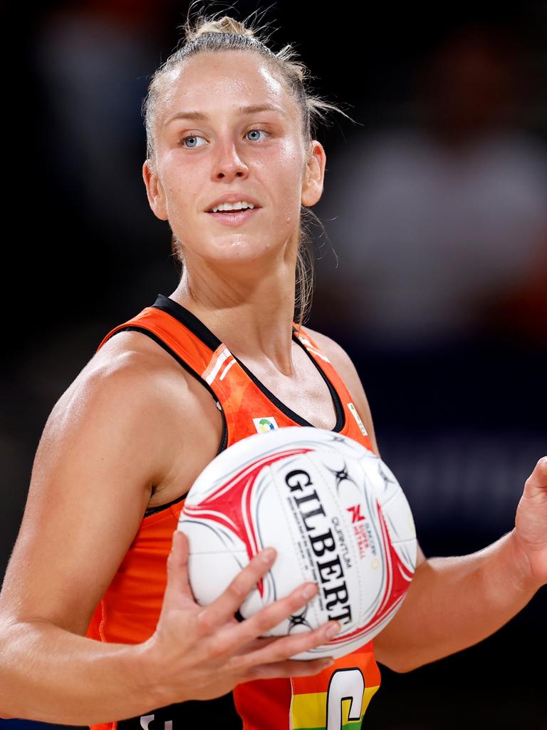 Jamie-Lee Price exited the game early. Picture: Brendon Thorne/Getty Images