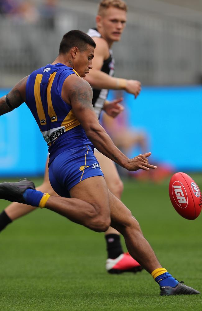 Tim Kelly was at his best against the Magpies, collecting plenty of possessions. Picture: Paul Kane/Getty Images