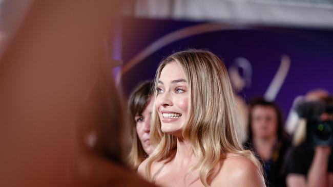 Gold Coast golden girl Margot Robbie arrives on the red carpet. Picture: Glenn Campbell