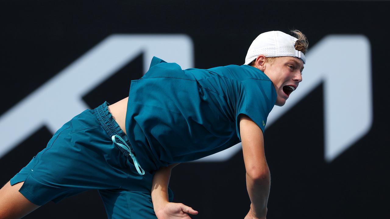 Australian Open Qualifying: Cruz Hewitt, Bernard Tomic, Simona Halep ...