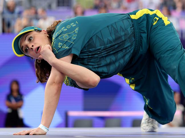 PARIS, FRANCE - AUGUST 09: B-Girl Raygun of Team Australia  competes during the B-Girls Round Robin - Group B on day fourteen of the Olympic Games Paris 2024 at Place de la Concorde on August 09, 2024 in Paris, France. (Photo by Elsa/Getty Images)