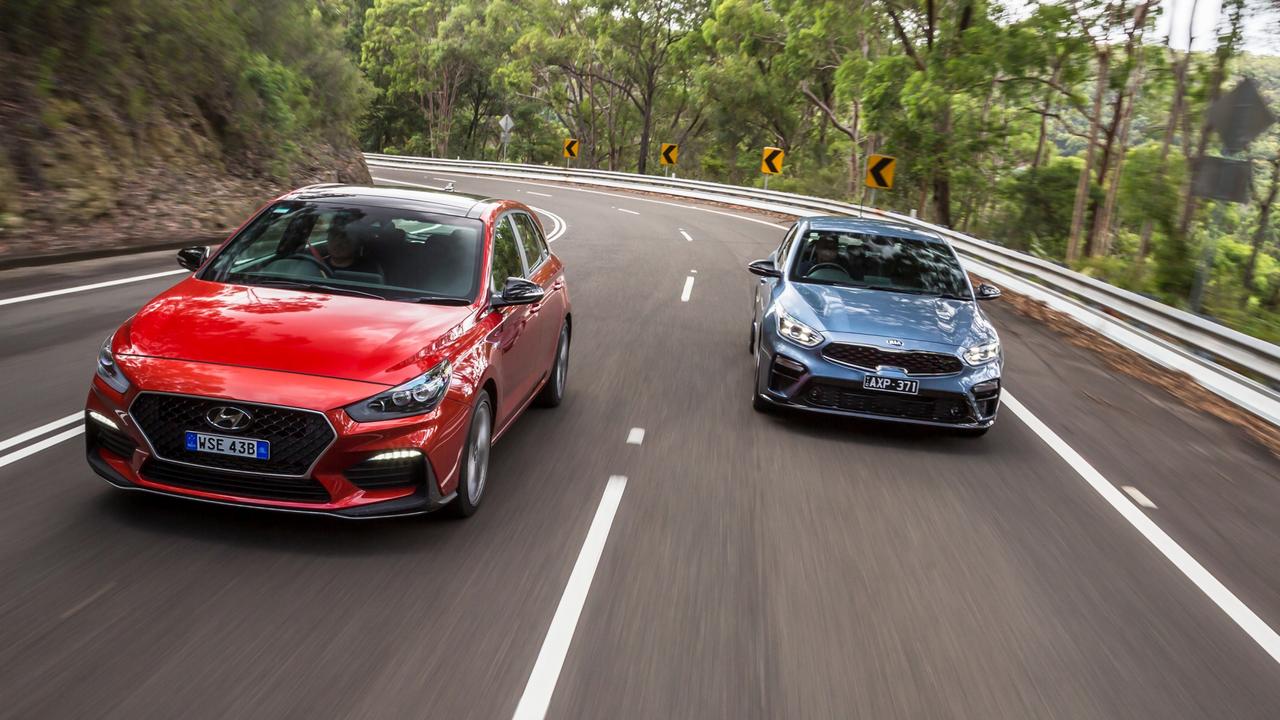 The Hyundai and the Kia share the same underpinnings. Photo: Thomas Wielecki.