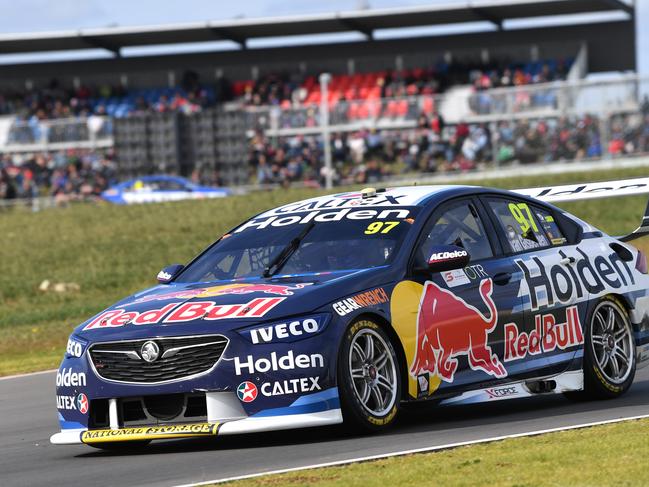 Shane van Gisbergen from Triple Eight Race Engineering is seen during Race 23 of the 2018 Virgin Australia Supercars Championship at the OTR SuperSprint - The Bend at The Bend Motorsport Park in Tailem Bend, South Australia, Sunday, August 26, 2018. (AAP Image/David Mariuz) NO ARCHIVING, EDITORIAL USE ONLY