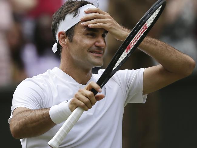 Wimbledon 2017: Roger Federer defeats Marin Cilic in final ...