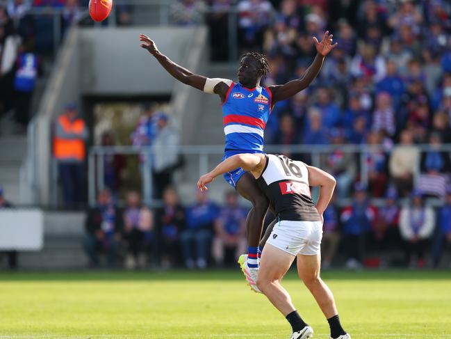 The Bulldogs and Power clash at Mars Stadium. Picture: Getty Images
