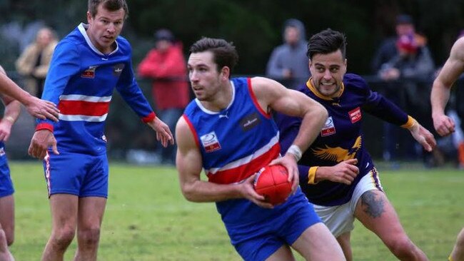 Frank Anderson breaks clear for South Croydon. Picture: Steve Bibby