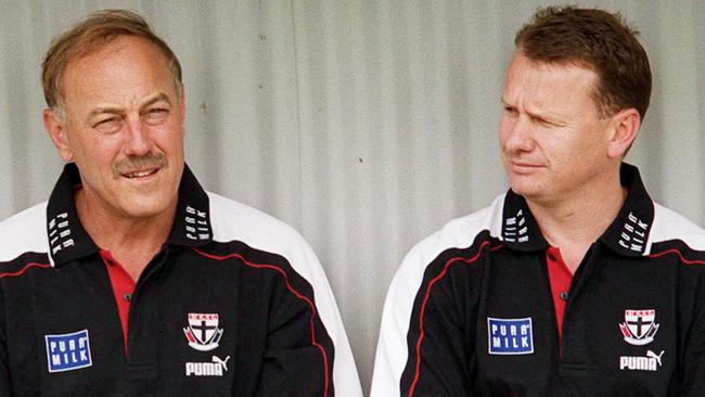 Inspiration ... Ken Hinkley, right, with Malcolm Blight at a St Kilda training session in 2000.