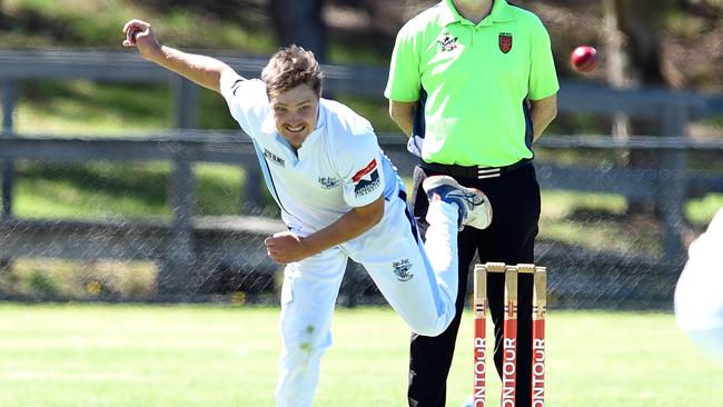 BPCA A1: Jan Juc v Queenscliff. Jordan Graham bowling for Jan Juc.