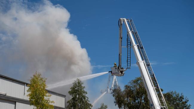 Thick black smoke was seen billowing over the area. Picture: NCA NewsWire / Naomi Jellicoe