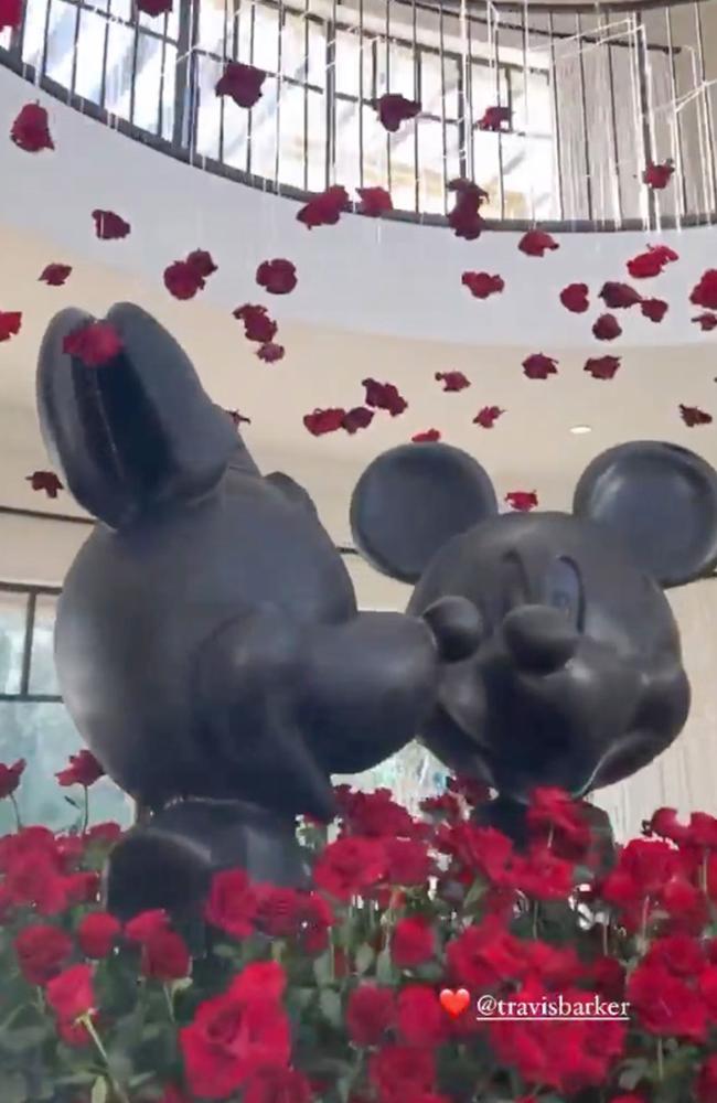 What every woman needs... gigantic Mickey Mouse heads.