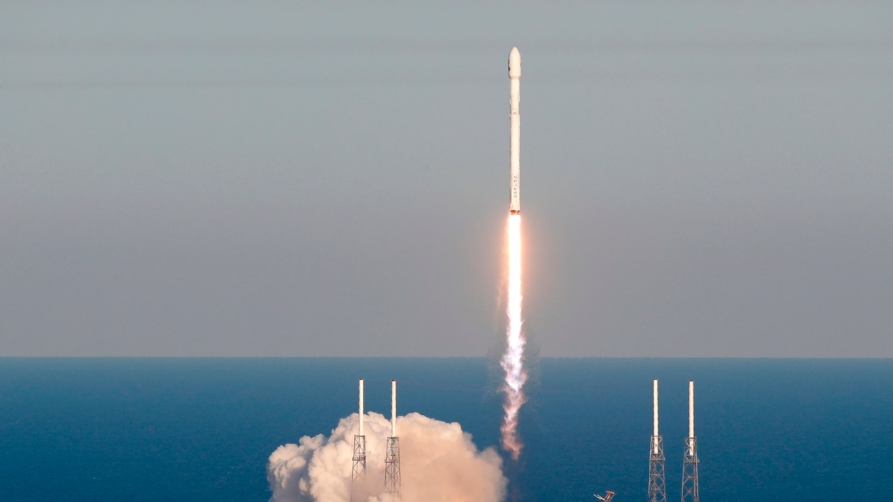 Elon Musk launches upgraded SpaceX Falcon 9 rocket 