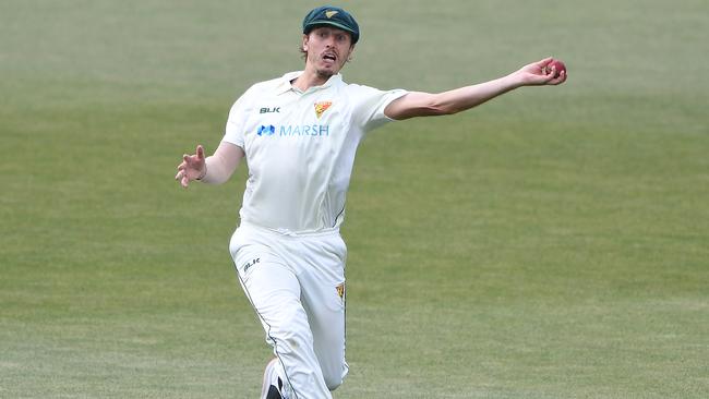 Sam Rainbird of the Tigers fields the ball during day three of the Sheffield Shield match between Tasmania and New South Wales at Blundstone Arena on March 22. (Photo by Steve Bell/Getty Images)