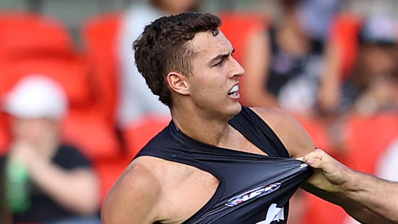 Ex-Blue, country footy superstar throws name in for AFL lifeline