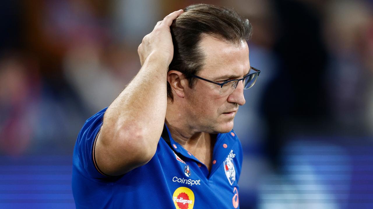 MELBOURNE, AUSTRALIA - AUGUST 20: Luke Beveridge, Senior Coach of the Bulldogs looks on during the 2023 AFL Round 23 match between the Western Bulldogs and the West Coast Eagles at Marvel Stadium on August 20, 2023 in Melbourne, Australia. (Photo by Michael Willson/AFL Photos via Getty Images)