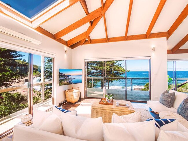 The home fetched a record price.
