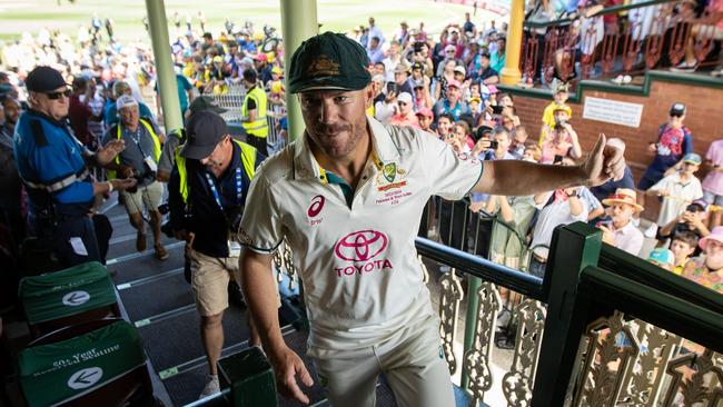 Warner says goodbye to Aussie Test fans at the SCG. Picture: Darrian Traynor/Getty Images