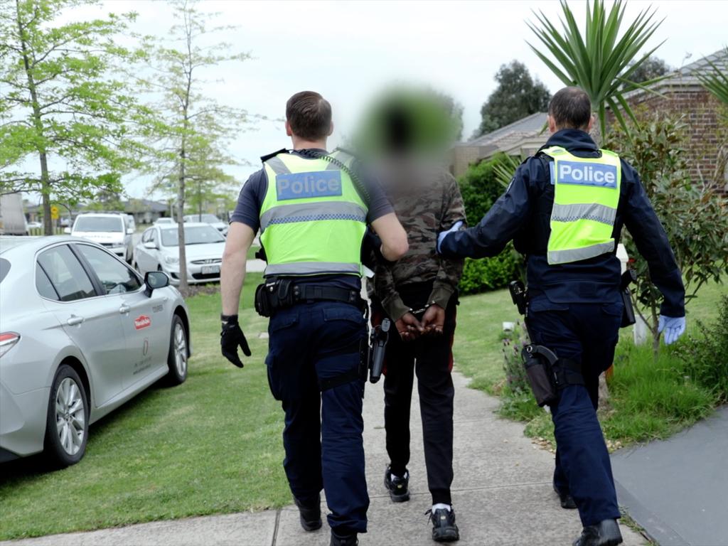 Victoria Police arrest 57 youths for carjackings, burglaries, theft ...