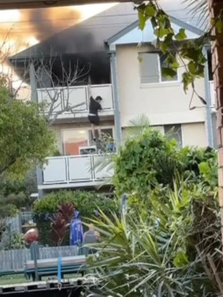 A Queensland man has made a dramatic escape from a battery fire at a unit block. Picture: 7News