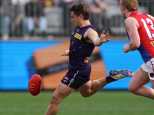 Caleb Serong of the Dockers in action during the round 19 AFL match. Picture: Paul Kane/Getty Images.