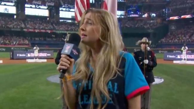 Ingrid Andress delivered a national anthem to forget.