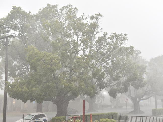 Rainfall, strong winds, thunderstorms for Toowoomba