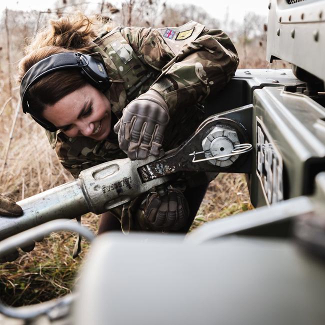 Kate enjoyed learning first-hand how armed forces personnel and new recruits train. Picture: Twitter/@kensingtonroyal