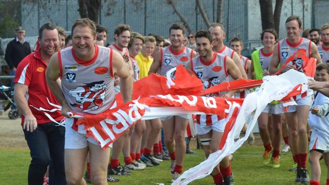 Tocumwal will remain in the Murray league after plans to create a new competition in the Goulburn-Murray region were rejected by the AFL Goulburn-Murray Commission.