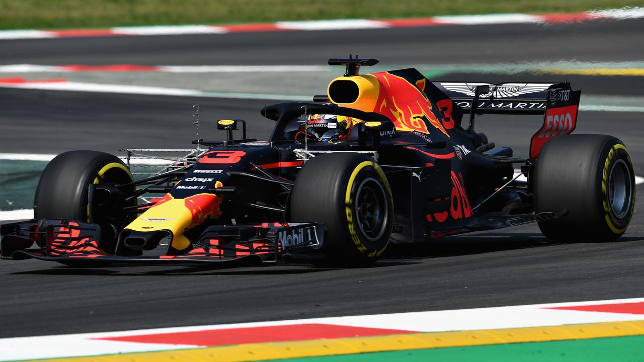 Daniel Ricciardo on track during practice before his crash.