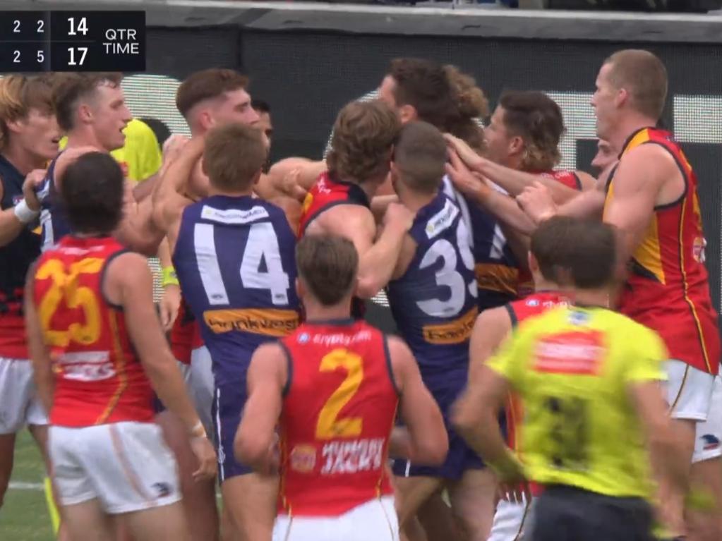 Tempers spilled over at quarter time after Matt Taberner threw the footy at Jake Soligo.