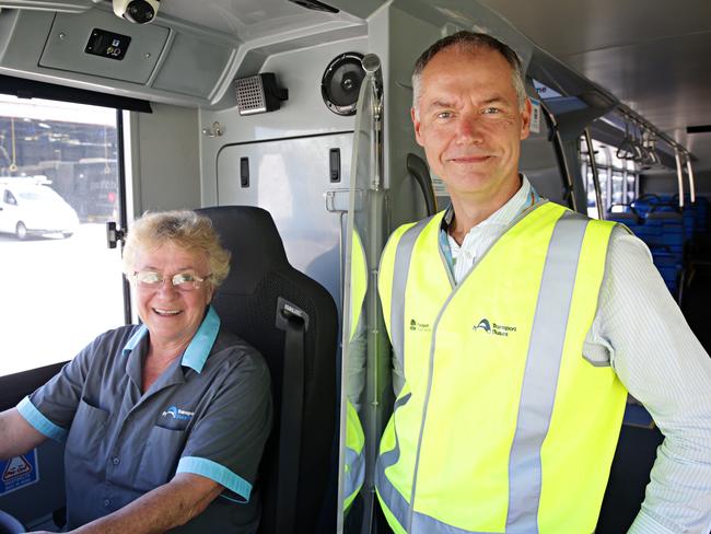 Bus driver Mary-Anne Madafiglio with NSW State transit CEO Steffen Faurby. Pic: Adam Yip.