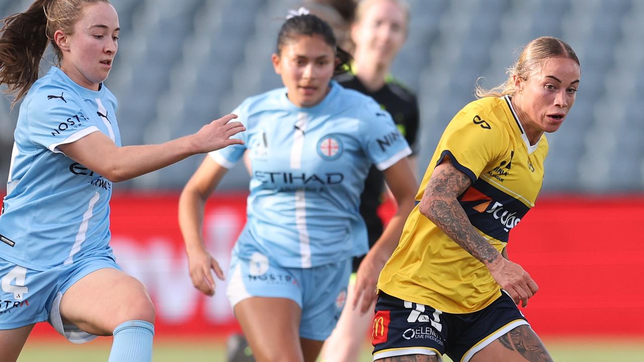 Mariners stun ALW premiers to keep Grand Final dream alive