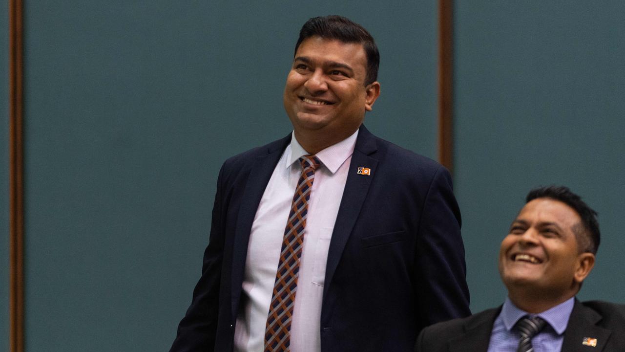Minister stands firm over Youth Hub location