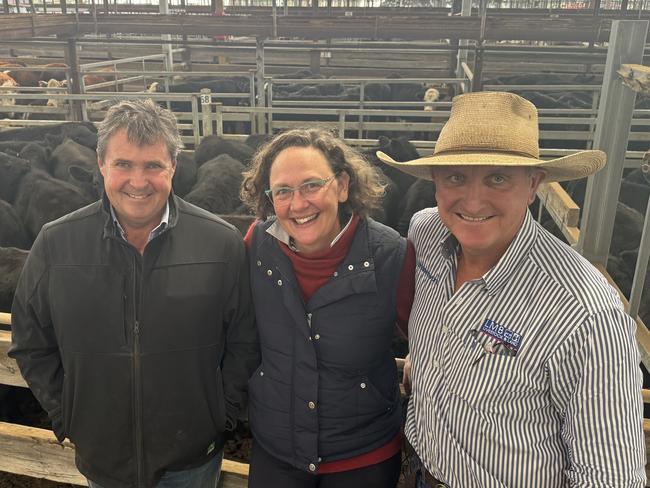 David Fenton and Caroline Coggins sold a feature line at Hamilton. They are pictured with agent Bernie Grant.