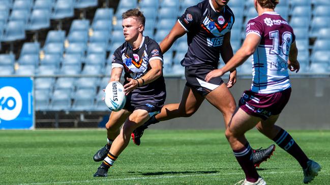 Wests’ Luke Keppie finds support during the 2023 SG Ball season. Picture: Thomas Lisson