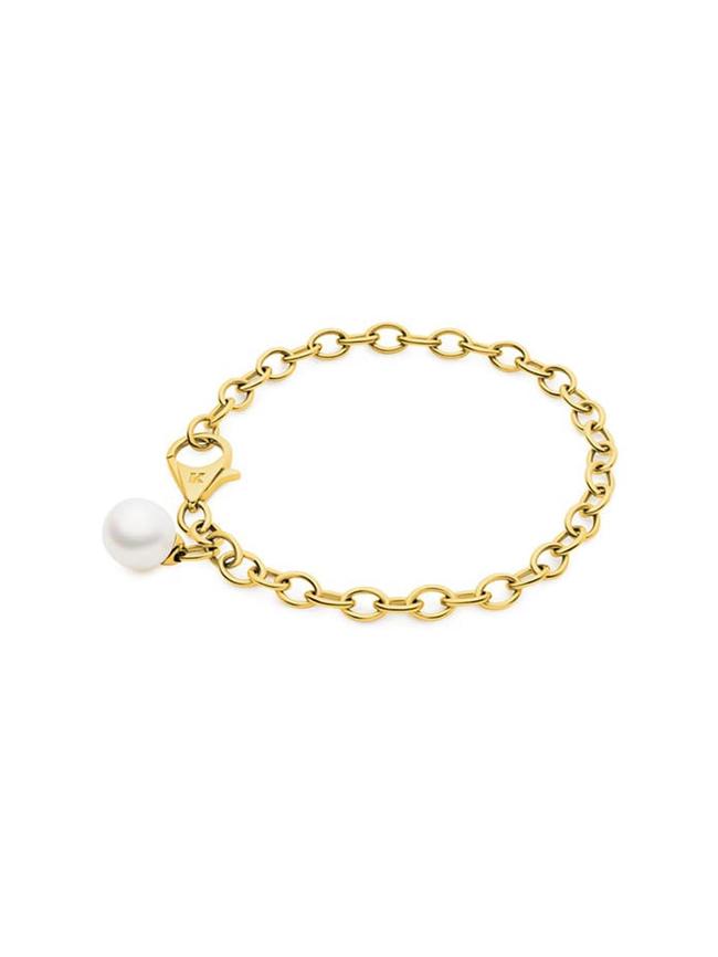 Kailis Celeste charm bracelet starter $3995. <b>Shop now <a href="https://www.kailisjewellery.com.au/charm-bracelet-with-all-charms-white-gold/" target="_blank">Kailis Celeste</a></b>