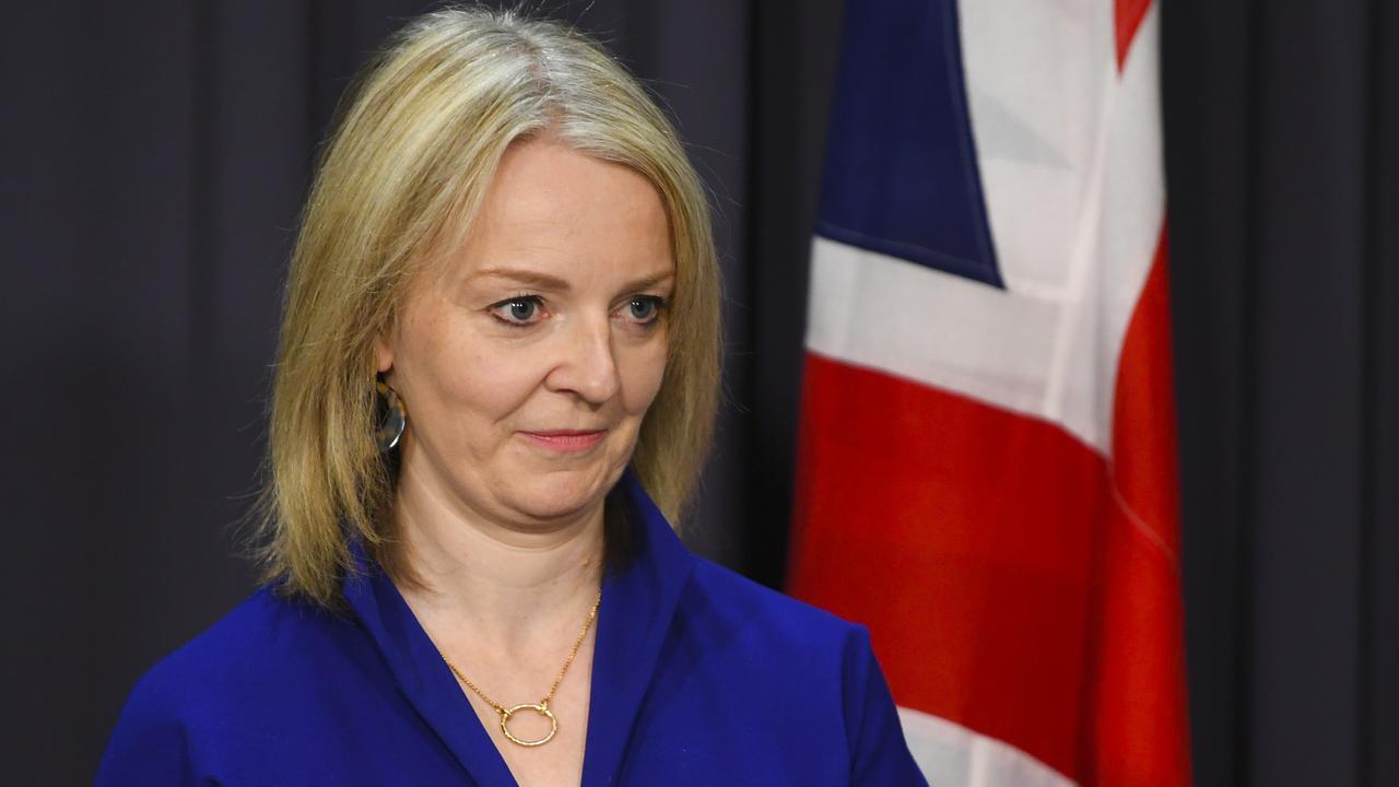 Dan Tehan said Liz Truss was ‘very gracious’ about the awkward reports. Picture: Lukas Coch/AAP