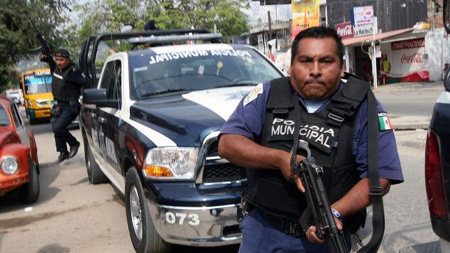 Acapulco shootings: Tourist hotspot overrun by gangs, extreme violence ...