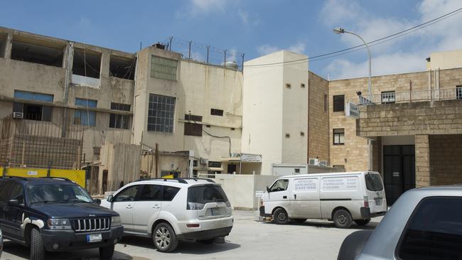 The scene outside Baabda Women's Jail in Beirut where Sally Faulkner is being held. Picture: Ben Stevens/i-Images