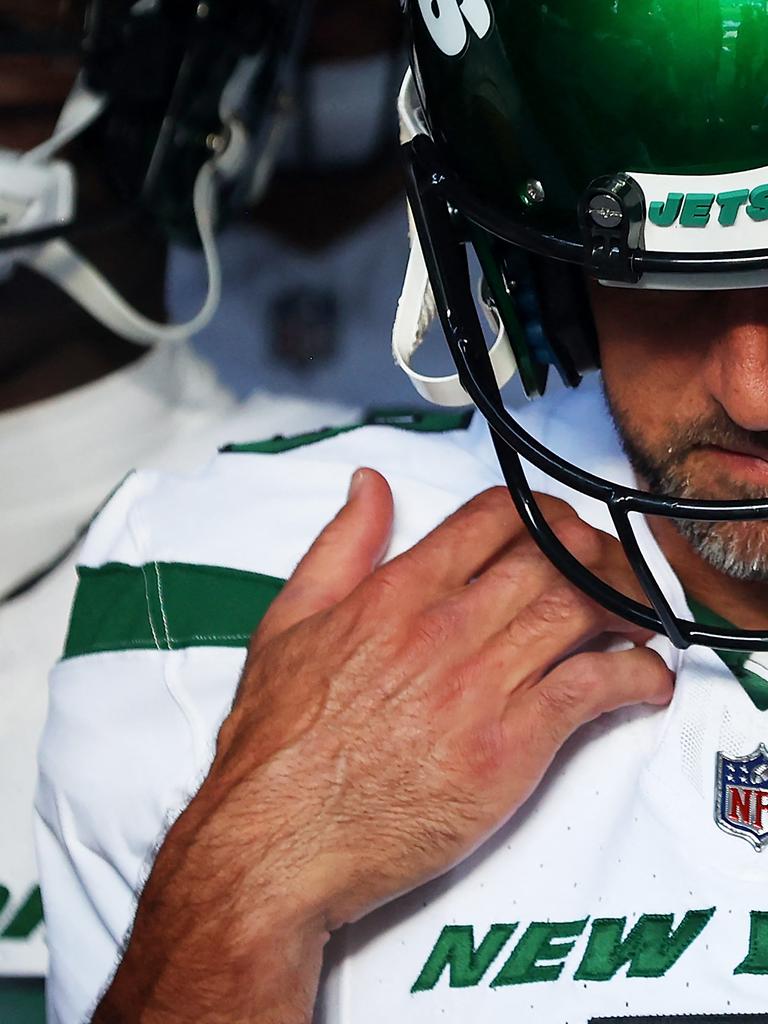 After Aaron Rodgers' injury, is Tom Brady a genuine option for the NY Jets?