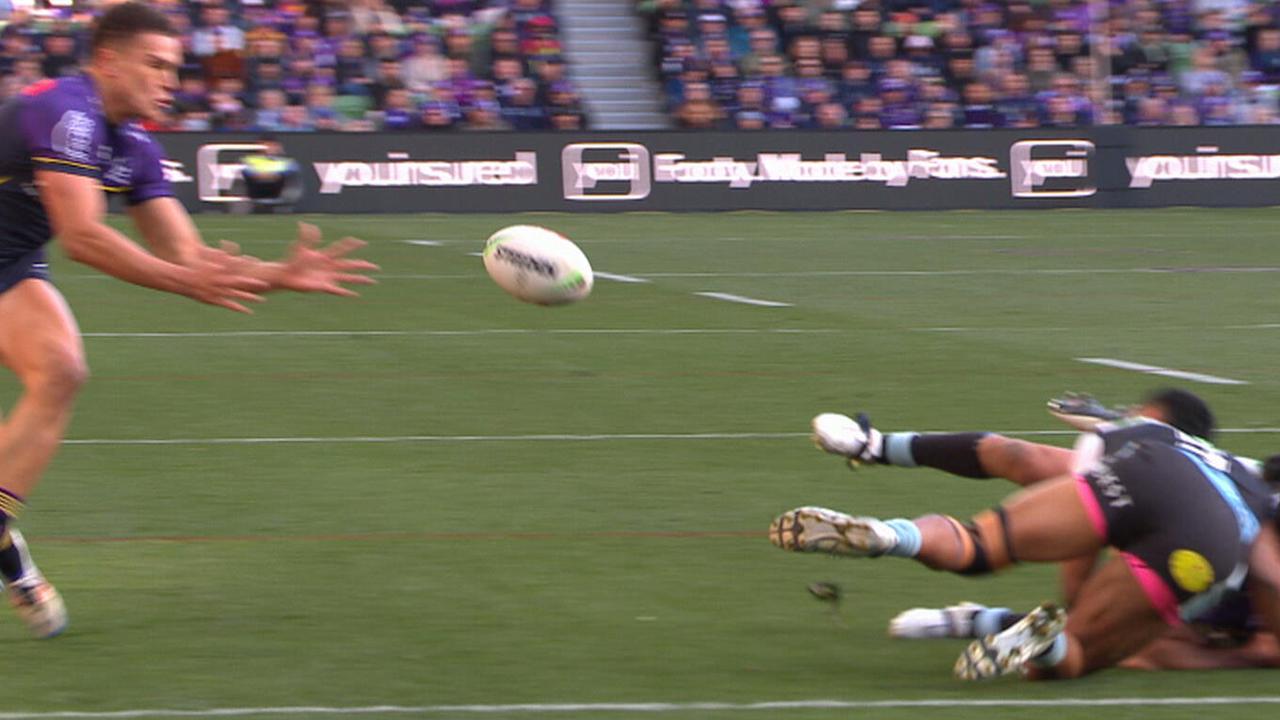 Pase adelantado de Nick Meaney, try de Will Warbrick, Melbourne Storm vs Cronulla Sharks, video