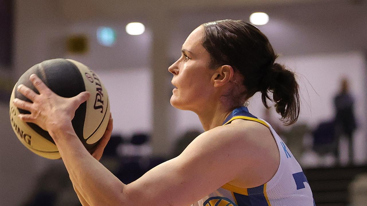 Wilson shoots during the Spirit’s match against Melbourne Boomers on December 30. Picture: Kelly Defina/Getty Images.