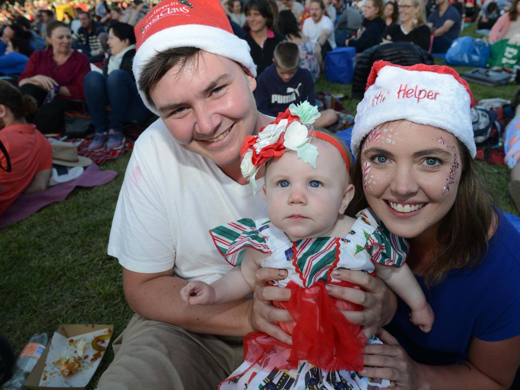 Young Alayah with parents Mark and Tahlia. AAP Image/ Brenton Edwards