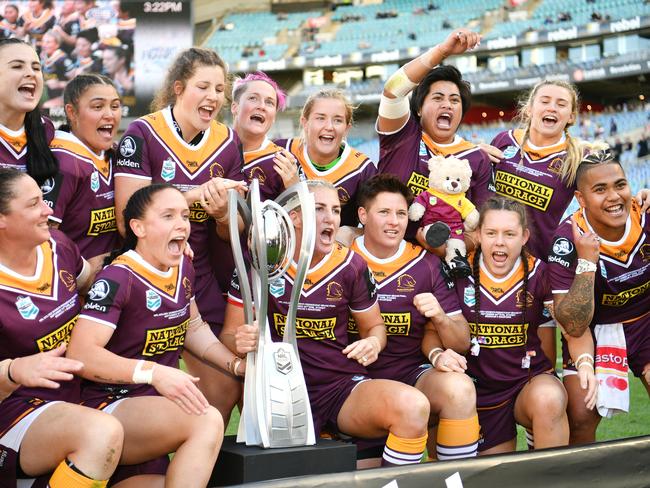 Brisbane celebrate the 2018 NRLW premiership. Picture: NRL Imagery
