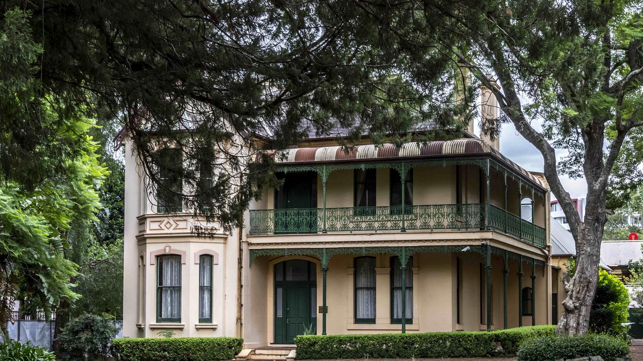 Parramatta historic buildings Royal Oak, swimming pool lost to ...