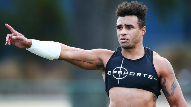 Rebels star Will Genia will miss another week as he recovers from a broken arm.