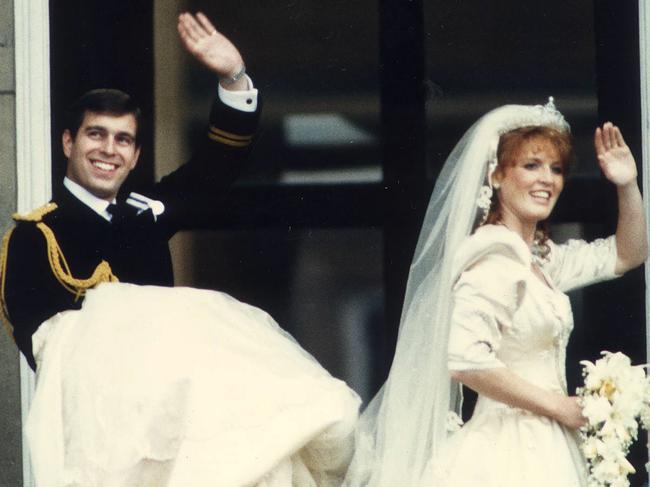 Euegnie may wear the tiara her mother wore on her wedding to Prince Andrew in 1986.