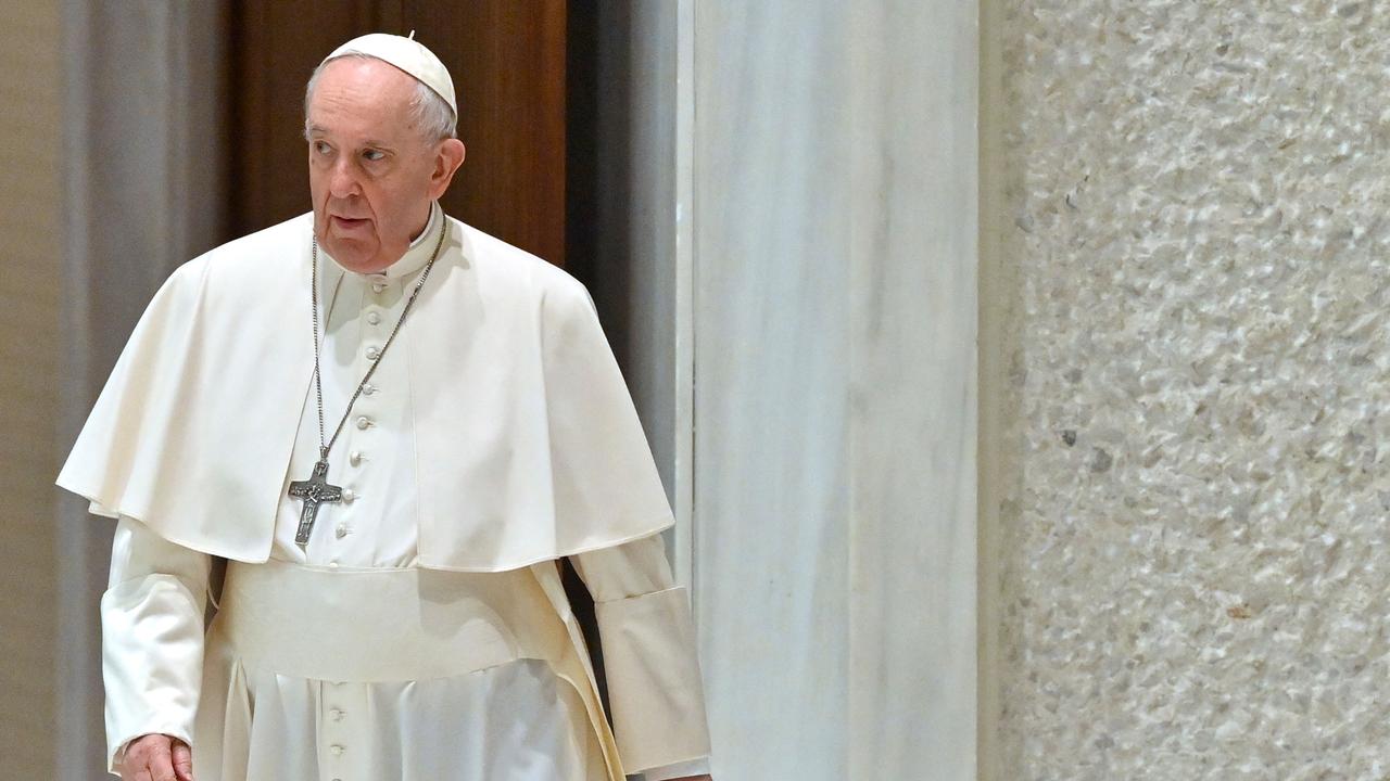 Pope Francis speaks out on Ukraine invasion after gesture breaks ...