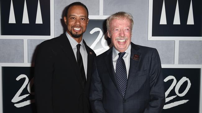 NEW YORK, NY - OCTOBER 20: Tiger Woods and Nike co-founder Phil Knight attend the Tiger Woods Foundation's 20th Anniversary Celebration at the New York Public Library on October 20, 2016 in New York City. (Photo by Gustavo Caballero/Getty Images)