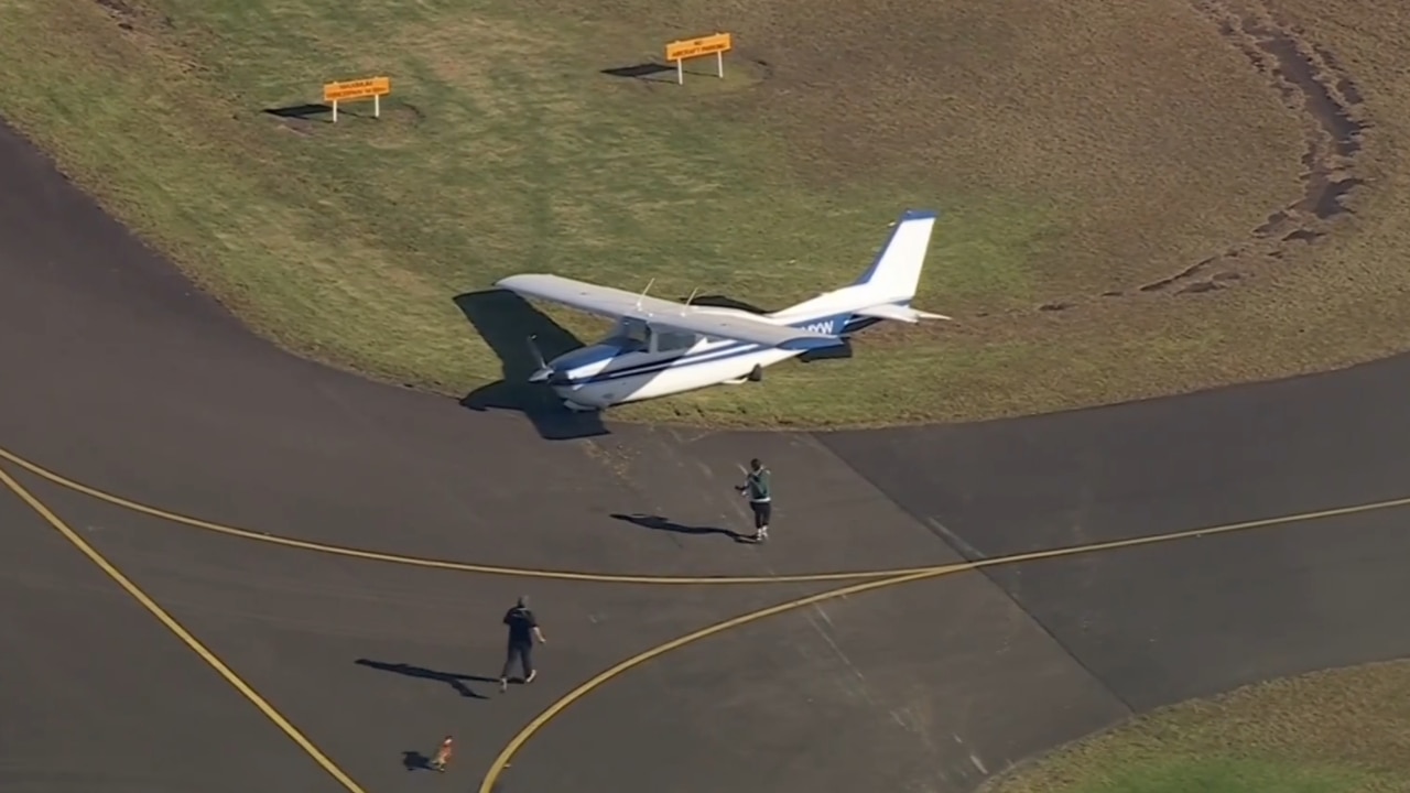 Plane makes emergency crash landing in southwest Sydney