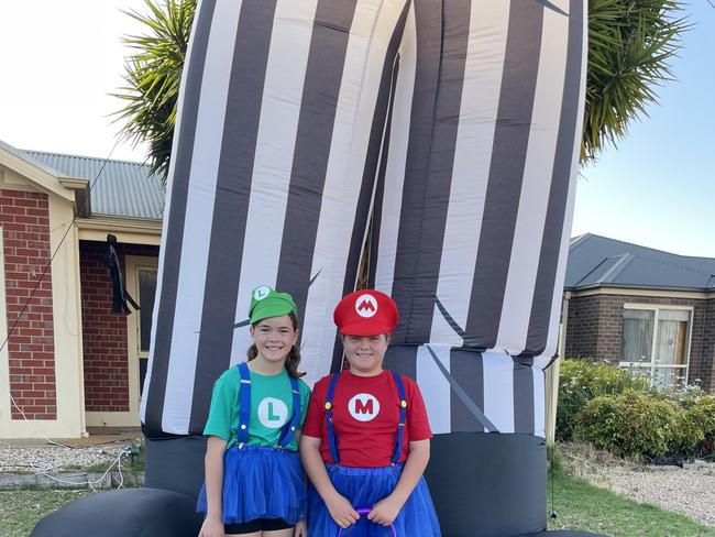 Elle Coverdale and Elissa Humphris Mildura Halloween 2024